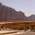 PICT3018 Les sept Piliers de la Sagesse vus de l'entre du WADI RUM