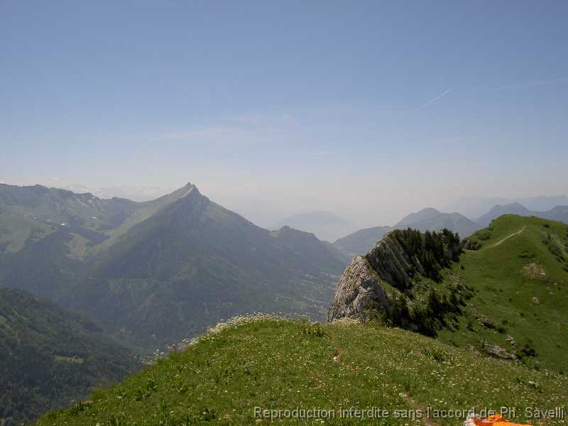 PICT2167 L'ARCLUSAZ au fond